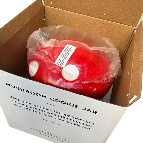 Ceramic Mushroom Cookie Jar, Brand Earthbound Trading Company - Picture 5 of 7